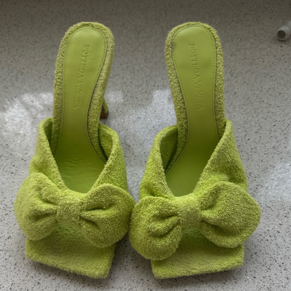 Bottega Venetta stretch mule Acid Kiwi (NO BOX)